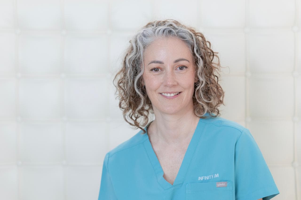 Dr Beverley McClung